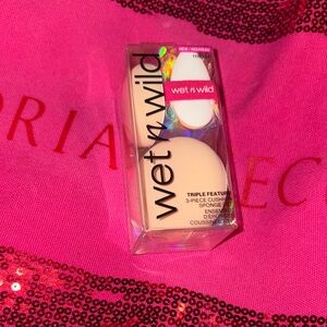 wet n wild Makeup Sponge Set - White and Pink